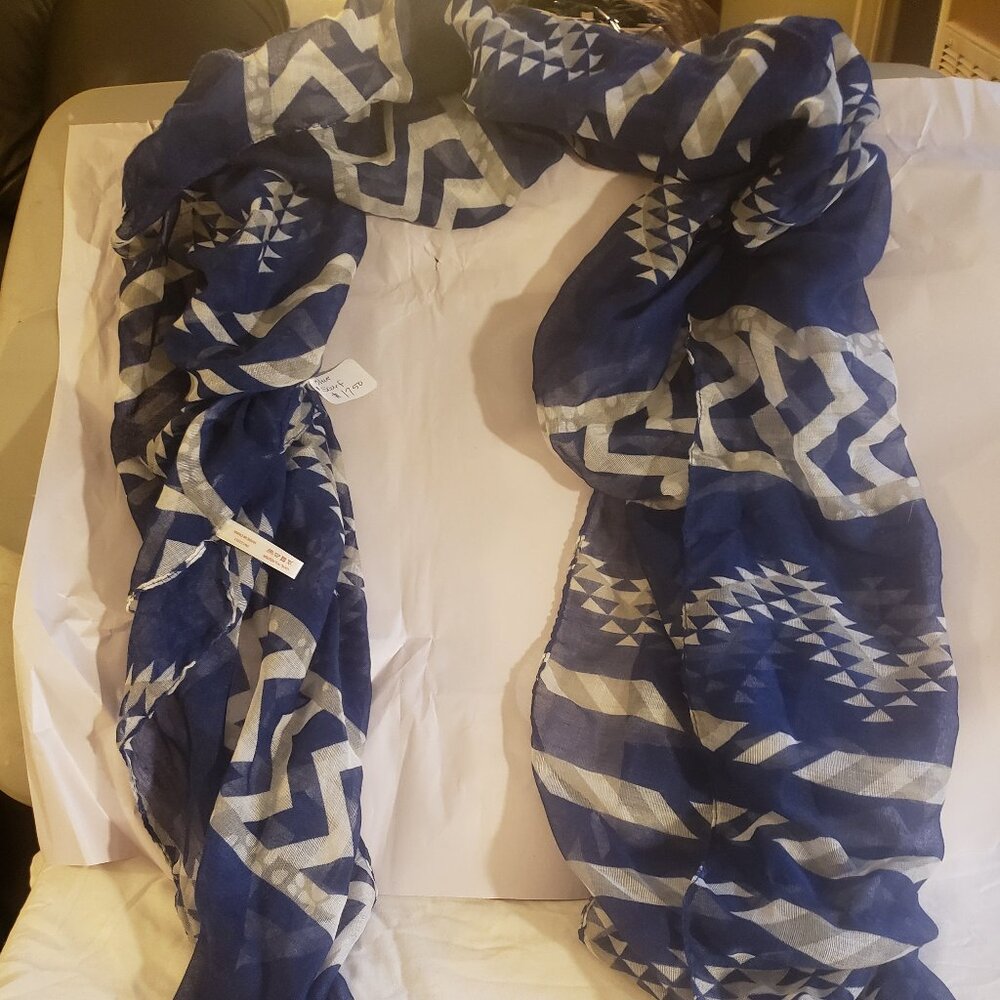 Blue & White/Gray Scarf